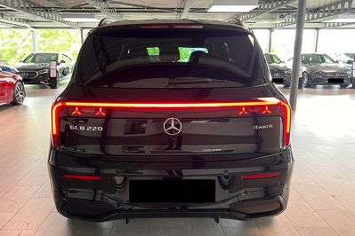 Mercedes GLB 220 4-Matic AMG Line