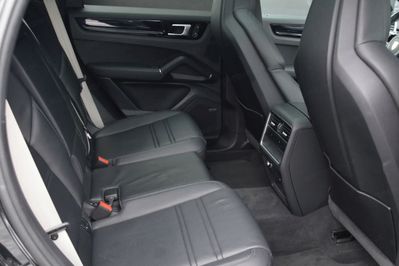 Porsche Cayenne Coupe E-Hybrid PHEV