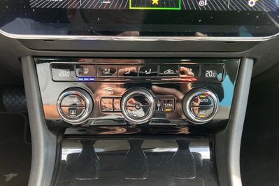 Skoda Superb 2.0 TDI SCR L&K DSG