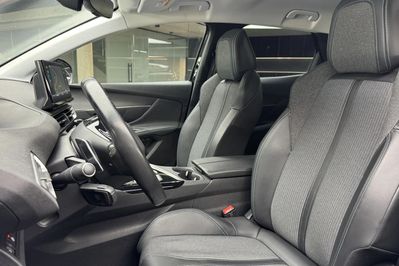 Peugeot 3008 1.6 PureTech Hybrid PHEV Allure S&S EAT8
