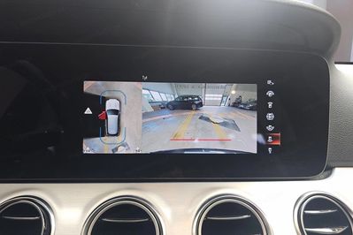 Mercedes E Klasa 220 d 4MATIC Avantgarde