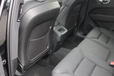 Volvo XC60 B5 B AWD Plus Dark aut