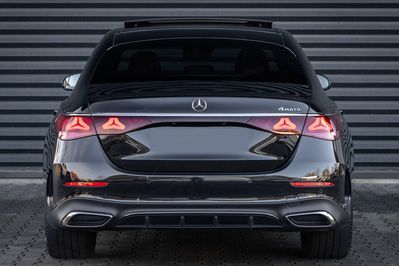 Mercedes E Klasa 220 d 4-Matic AMG