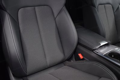Audi A6 40 TDI quattro S Line Avant