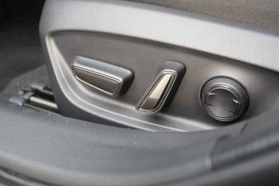 Toyota Prius Prestige 2.0 Hybrid Plug-in