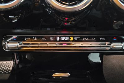 Mercedes CLA 200 mHEV 7G-DCT