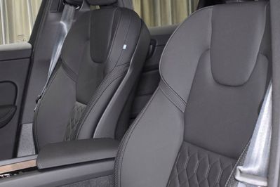 Volvo XC60 T8 Plug-In Hybrid AWD Plus Dark