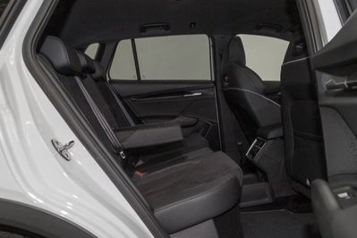 Skoda Elroq Sportline 60 63kWh