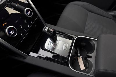 Land Rover Discovery Sport D180 AWD