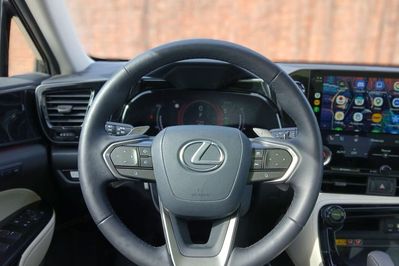 Lexus NX 450h+ Prestige AWD