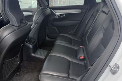 Volvo V90 T8 AWD Plug-In Hybrid Inscription aut