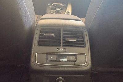 Audi A4 35 TFSI S Line
