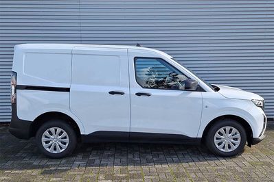 Ford Transit Courier L1H1 Trend