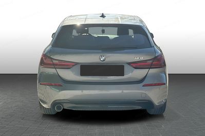 BMW Seria 1 118i Sport Line