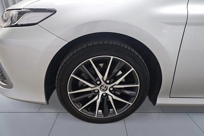 Toyota Camry 2.5 Hybrid Prestige