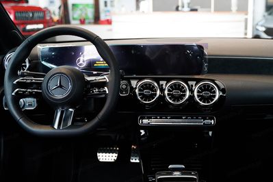 Mercedes Klasa A 250 e AMG Line