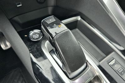 Peugeot 3008 GT Pack 1.6 Hybrid e-EAT8