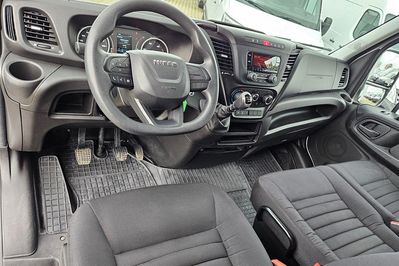 Iveco Daily 35C16 Kontener 8EP + Winda