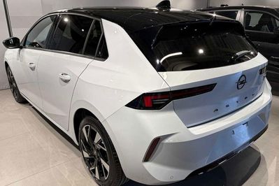 Opel Astra GS eDTC 1.2 T mHEV