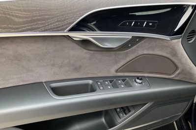 Audi A8 60 TFSI e Quattro Tiptr.