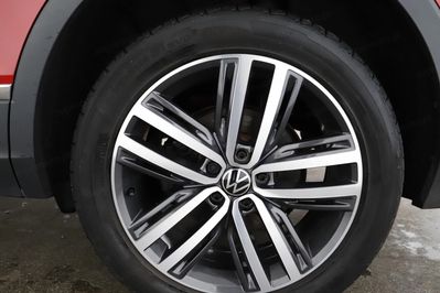Volkswagen Tiguan 2.0 Tdi 4MOT Elegance Dsg