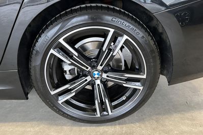 BMW Seria 3 318i M Sport