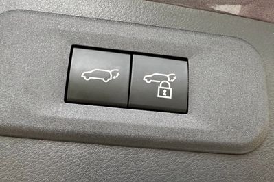 Lexus NX 350h Prestige 2WD