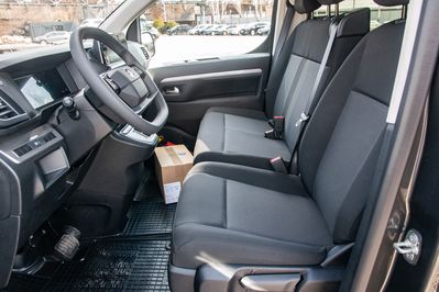 Opel Zafira Life Extra Long L2H1 Business AT8