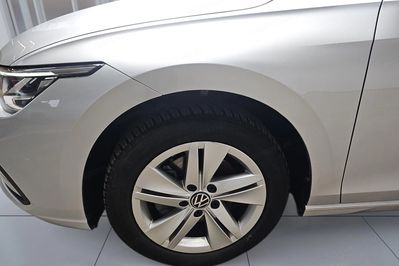 Volkswagen Golf VIII 1.5 TSI EVO Life