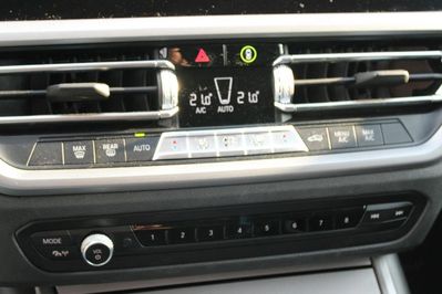 BMW Seria 3 318i