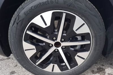 Ford Explorer "Explorer" 77kWh RWD