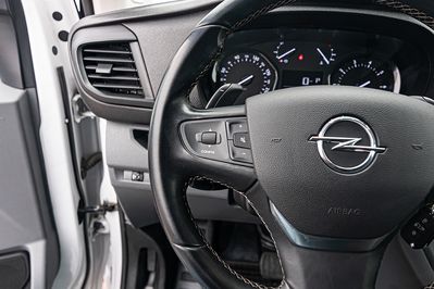 Opel Vivaro Extra Long L2H1 Enjoy A8