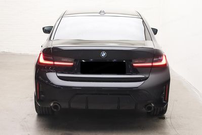 BMW Seria 3 330i xDrive M Sport