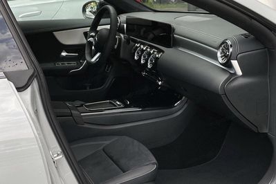Mercedes CLA 250 4-Matic AMG Line Shooting Brake