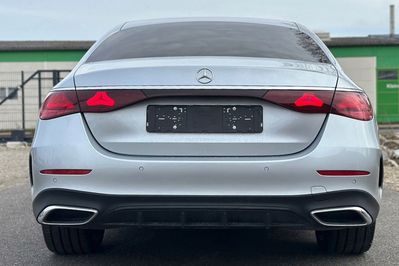 Mercedes Klasa E 300 e 4-Matic AMG