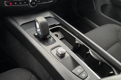 Volvo V60 B3 B Momentum Core