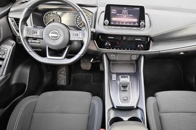 Nissan Qashqai 1.3 DIG-T mHEV Acenta Xtronic