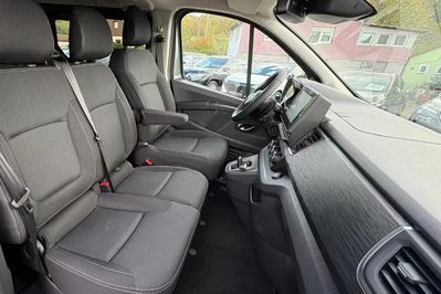 Nissan Primastar Tekna dCi 9A/T