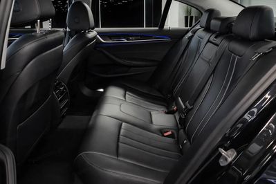 BMW Seria 5 530e xDrive Luxury Line