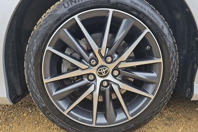 Toyota Camry 2.5 Hybrid Prestige