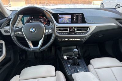 BMW Seria 2 218i Advantage