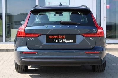 Volvo V60 B4 Momentum Pro