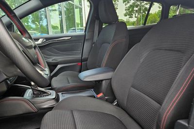Ford Focus 1.0 EcoBoost mHEV ST-Line X