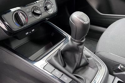 Skoda Fabia Essence 1.0 MPI