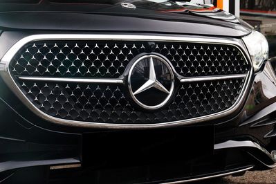 Mercedes E Klasa 200 4-Matic AMG