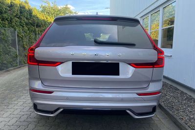 Volvo XC60 B5 B AWD Plus Dark aut