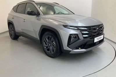 Hyundai Tucson 1.6 T-GDi HEV Smart Black 2WD aut
