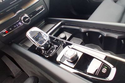 Volvo XC60 B5 B AWD Plus Bright aut