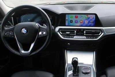 BMW Seria 3 320d xDrive Sport Line aut