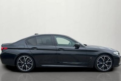 BMW Seria 5 M550i xDrive